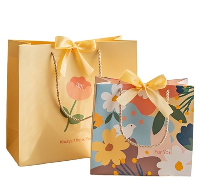 kopen Op Maat Gemaakte Logo Verpakking Cadeau Draag Boutique Winkel Kartonnen Papieren Tassen online manufacture